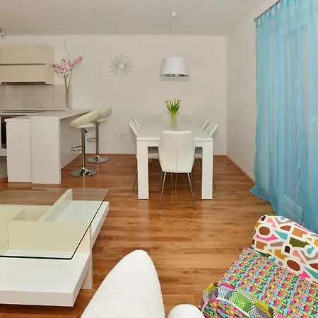 Dominik Apartment